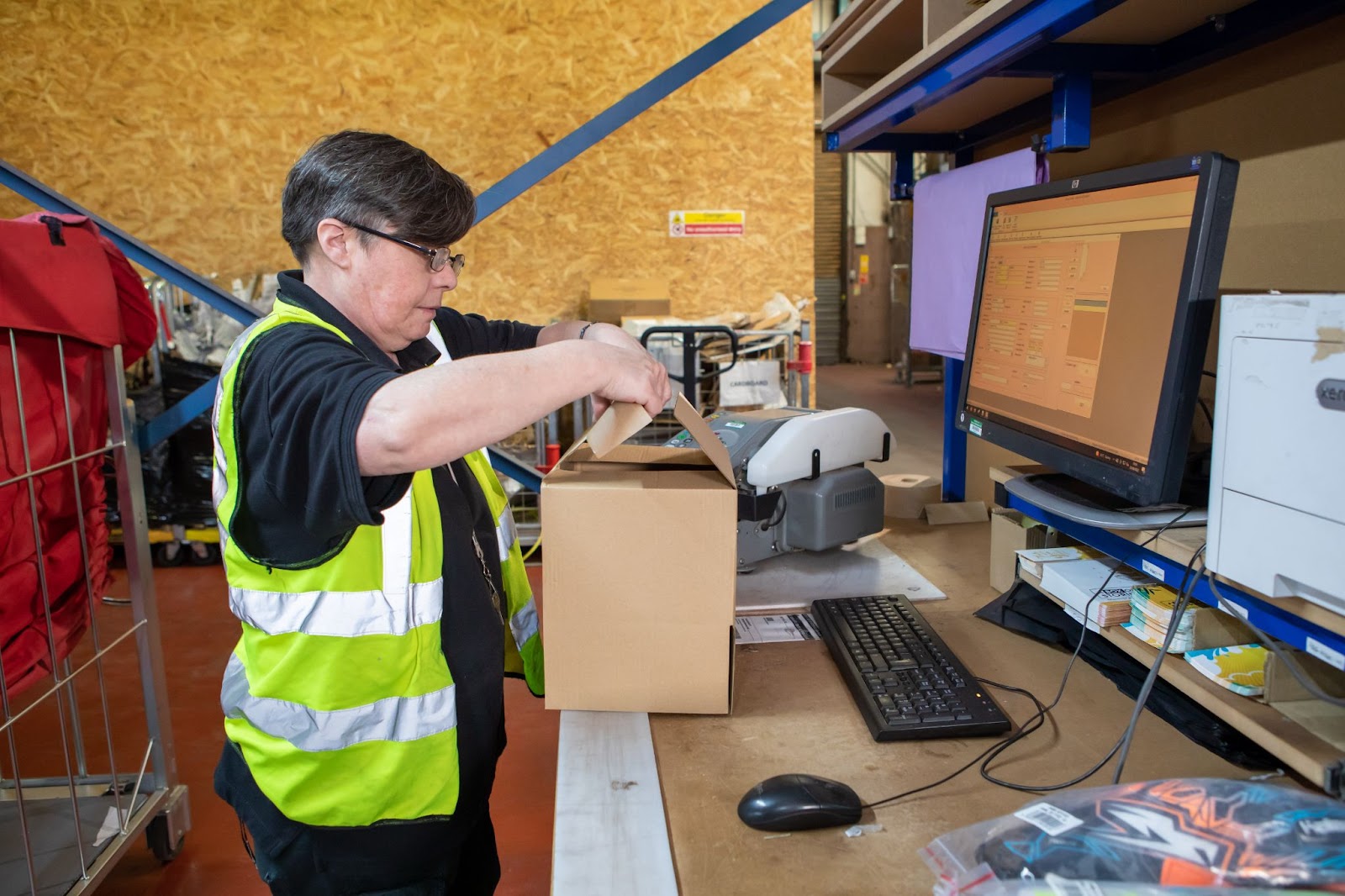 Green Fulfilment Employee Packing