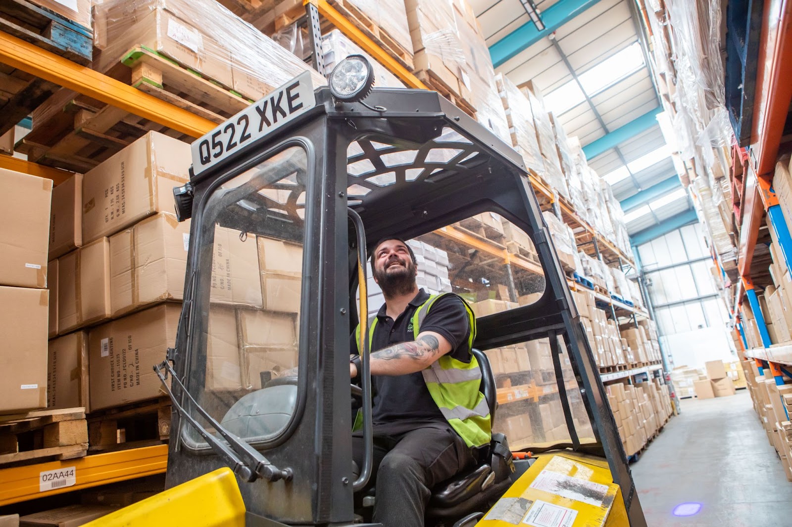 Green Fulfilment Employee Working