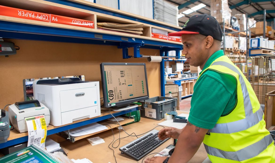Green Fulfilment Employee Printing Order Fulfilment Record